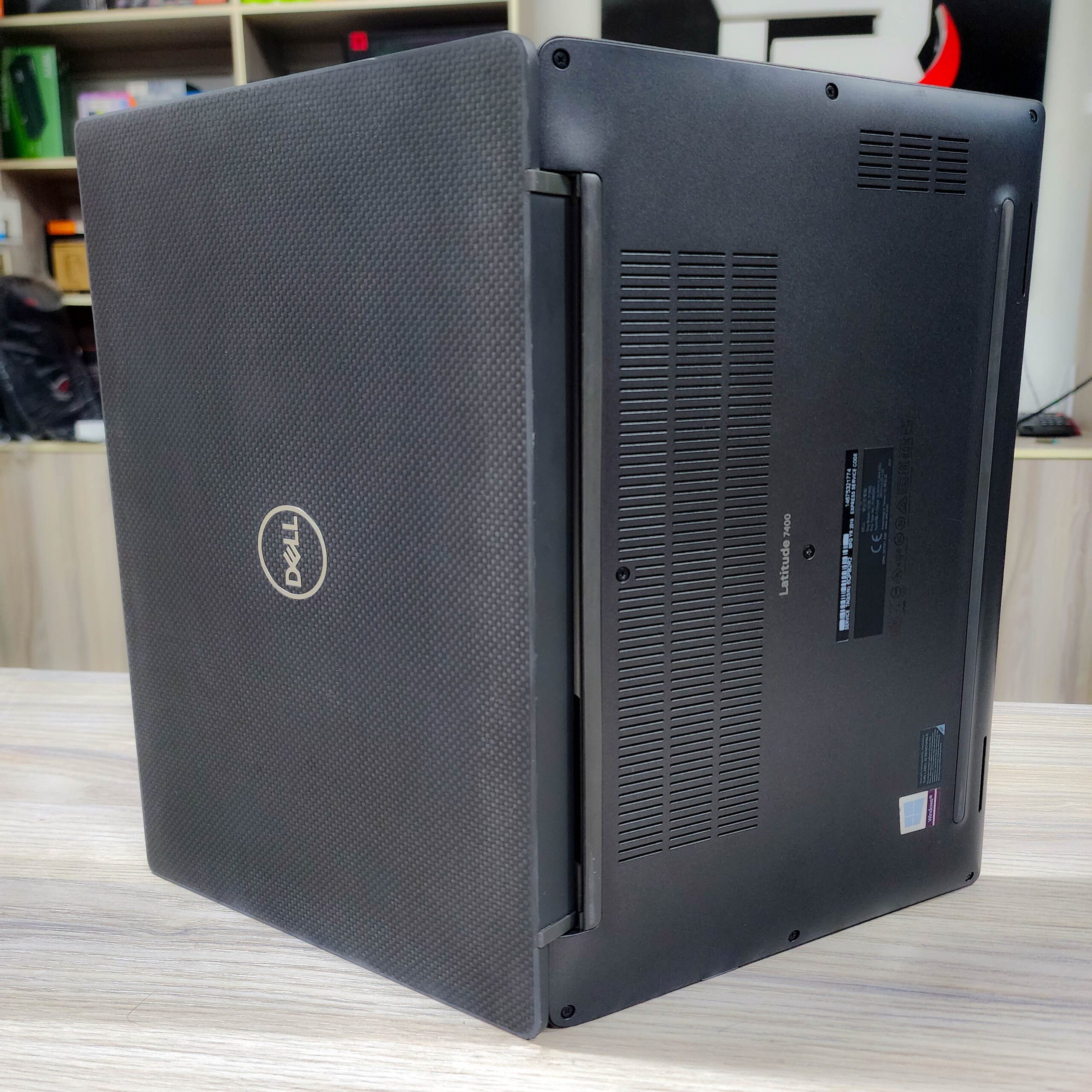 USED DELL LATITUDE 7400 I7 8TH GEN LAPTOP - Image 4