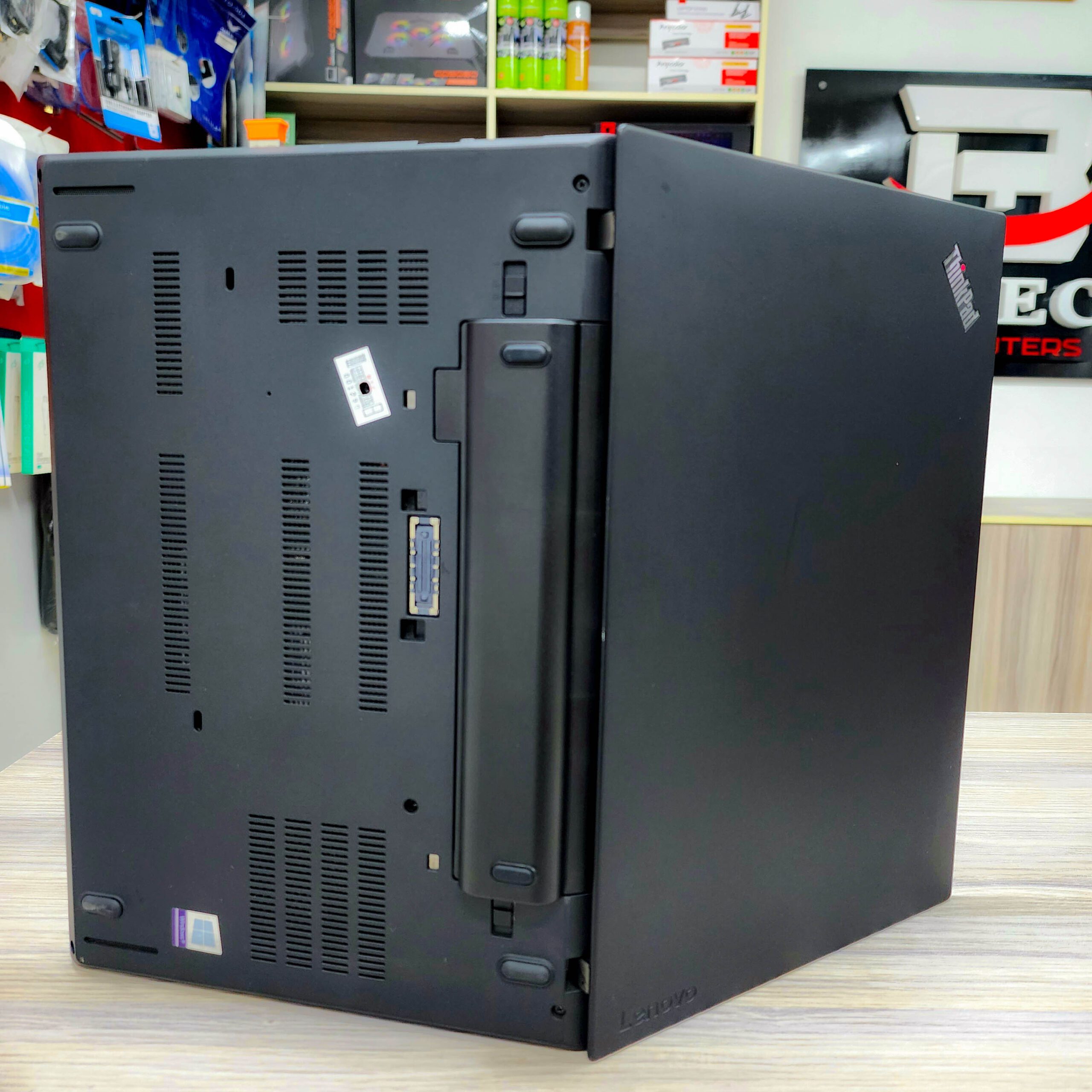 USED LENOVO THINKPAD T470 I5 6TH GEN TOUCH LAPTOP - Image 4