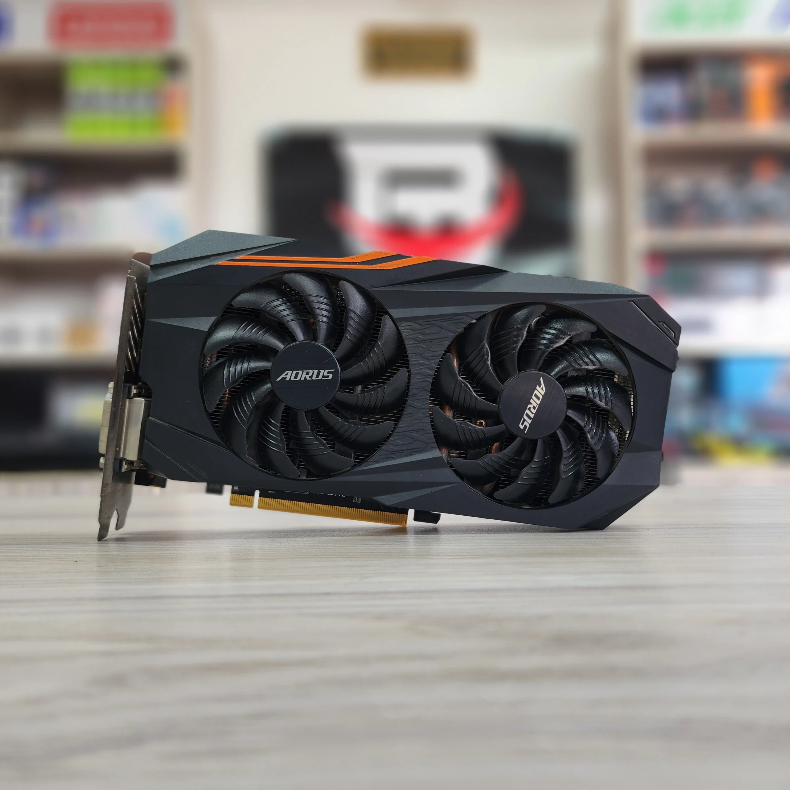 GIGABYTE-RX-570-4GB